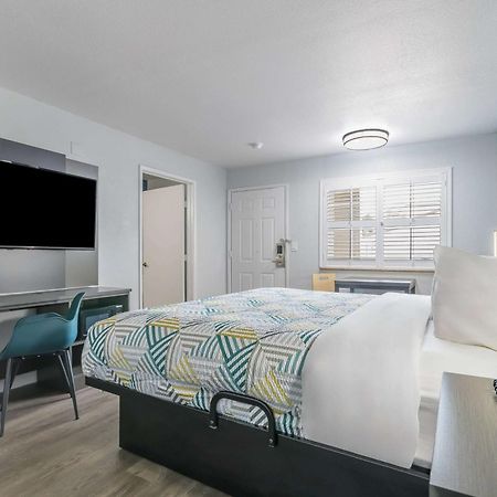 Studio 6 Suites Madera, Ca Yosemite Exterior photo