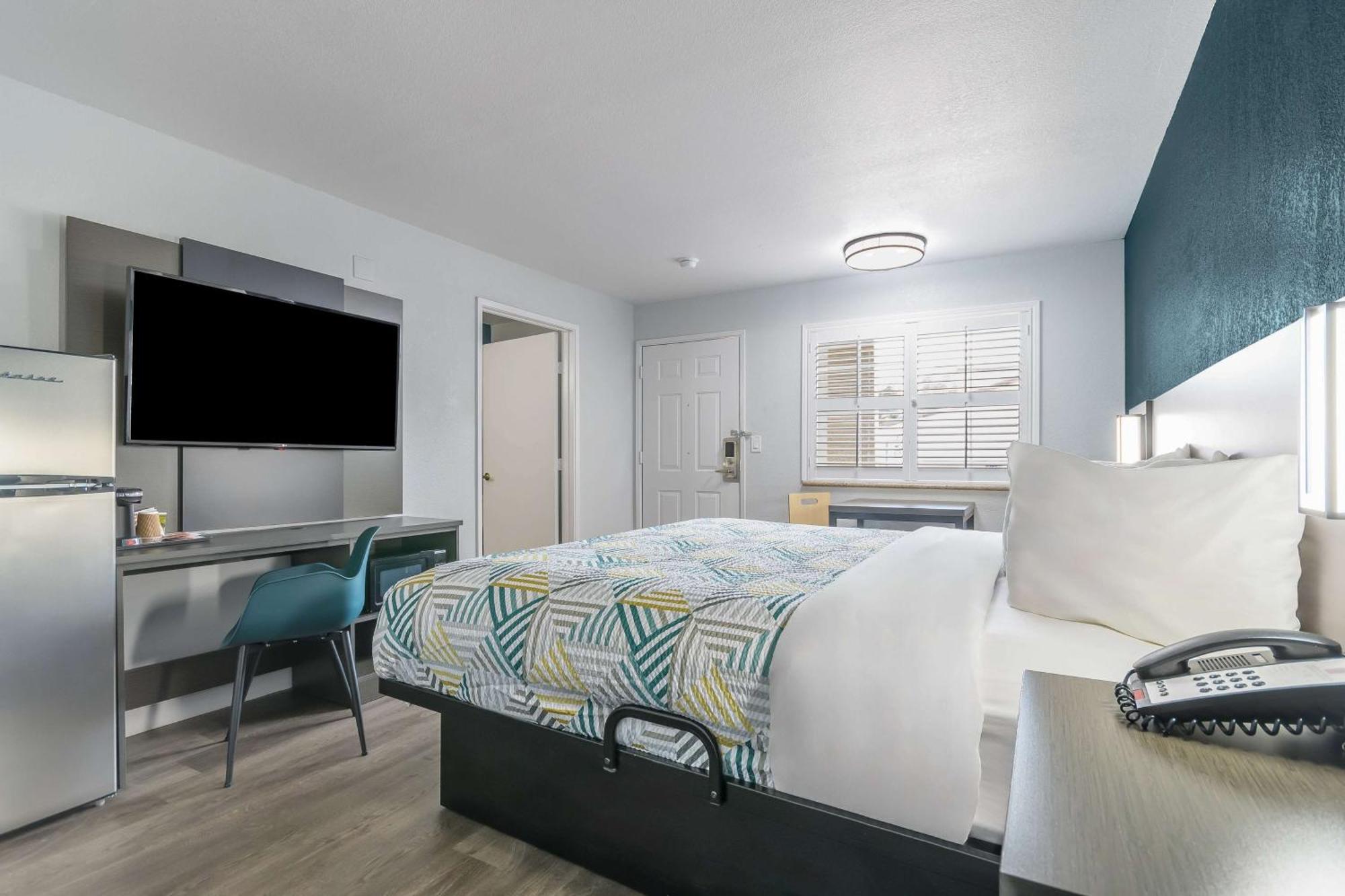 Studio 6 Suites Madera, Ca Yosemite Exterior photo